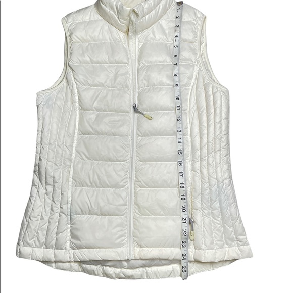 Heat Keep Ivory Sleeveless Puffer Vest - Picture 6 of 7